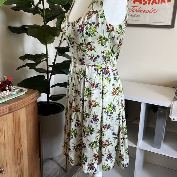 BB Dakota Floral Sundress - Size 4 - Picture 4 of 5